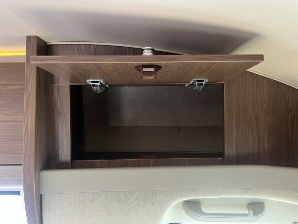 adria-sport-s-650-sf-lav-seng-bak-senkeseng-truma-6eh-tilstandsrapport-fuktgasstest-diesel-2013-big-24