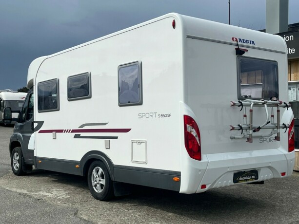 adria-sport-s-650-sf-lav-seng-bak-senkeseng-truma-6eh-tilstandsrapport-fuktgasstest-diesel-2013-big-6