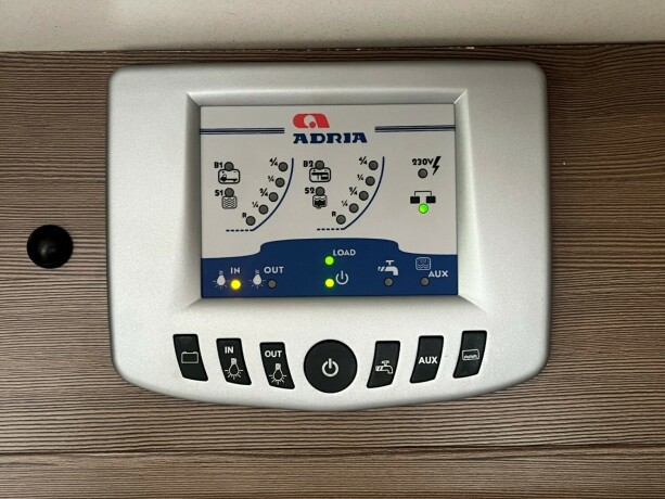 adria-sport-s-650-sf-lav-seng-bak-senkeseng-truma-6eh-tilstandsrapport-fuktgasstest-diesel-2013-big-35