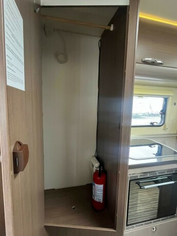 adria-sport-s-650-sf-lav-seng-bak-senkeseng-truma-6eh-tilstandsrapport-fuktgasstest-diesel-2013-big-56