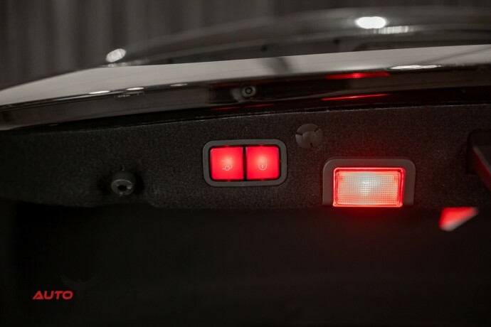 mercedes-benz-bensin-2017-big-13