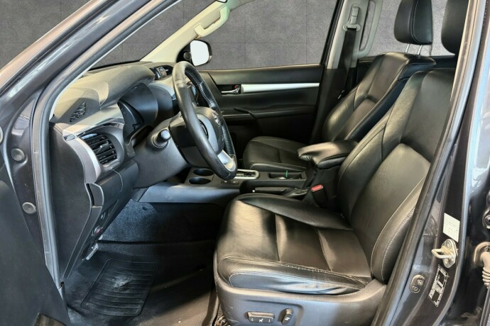 toyota-hilux-diesel-2020-big-8