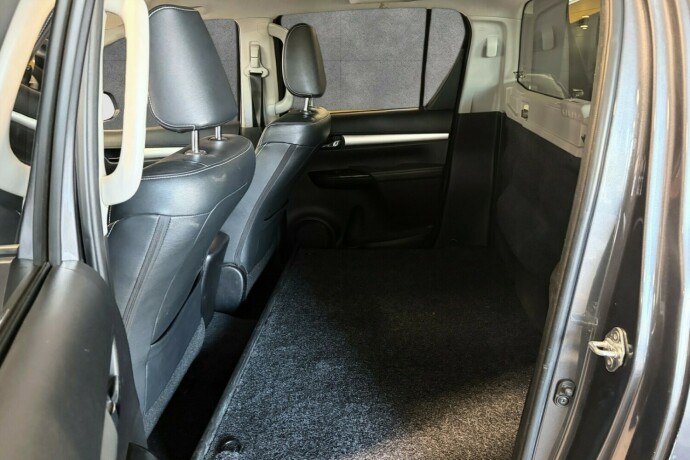 toyota-hilux-diesel-2020-big-14