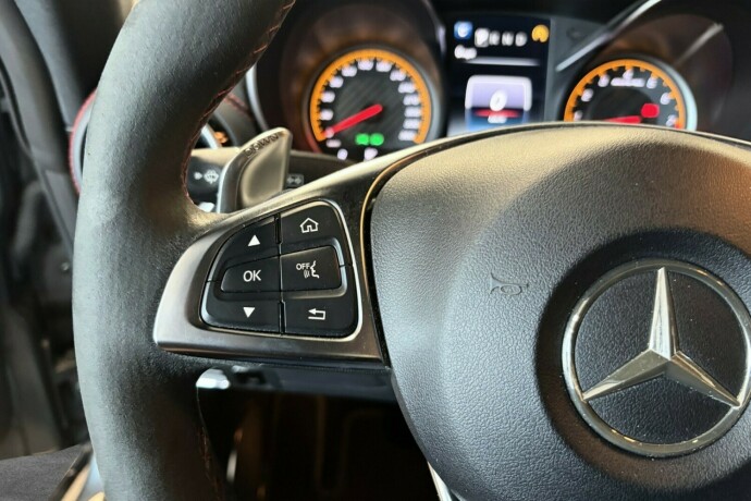 mercedes-benz-amg-gt-s-bensin-2015-big-31