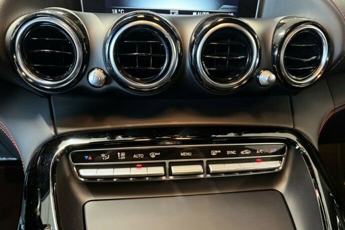 mercedes-benz-amg-gt-s-bensin-2015-big-23