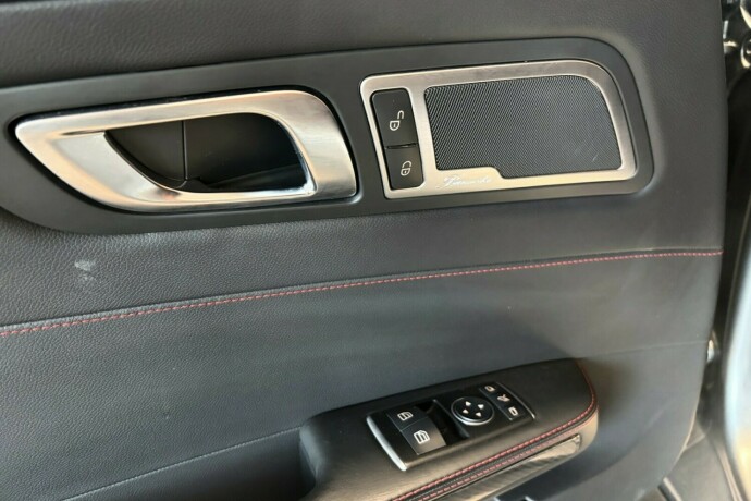 mercedes-benz-amg-gt-s-bensin-2015-big-33