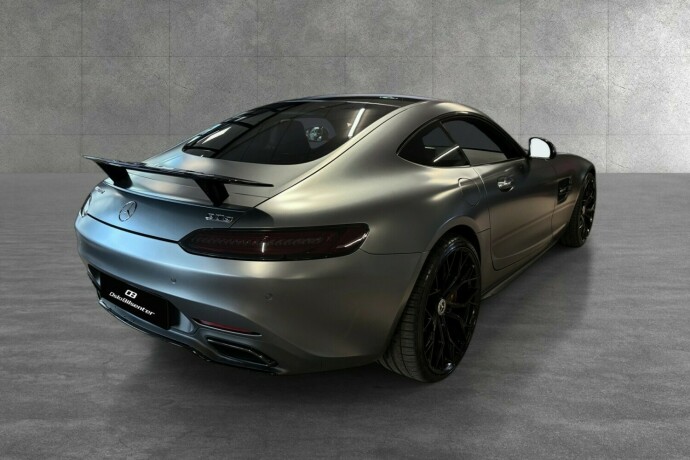 mercedes-benz-amg-gt-s-bensin-2015-big-1