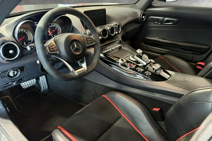 mercedes-benz-amg-gt-s-bensin-2015-big-17