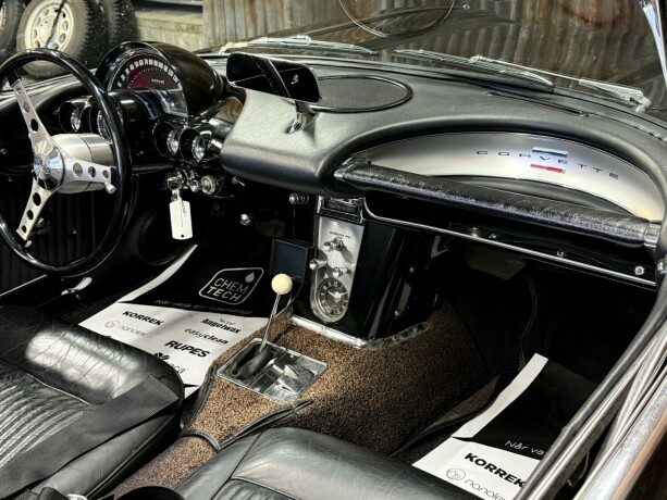 chevrolet-corvette-bensin-1962-big-40