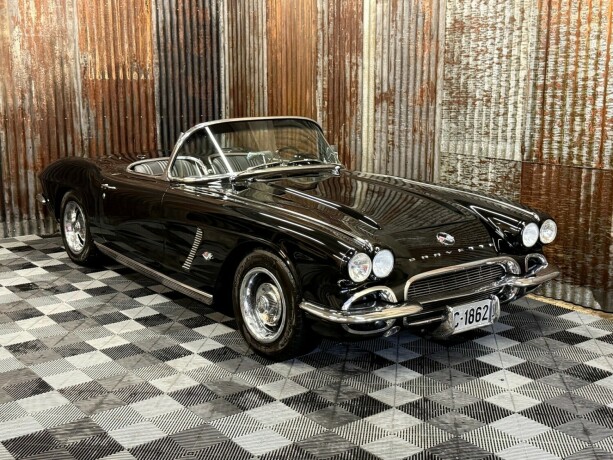 chevrolet-corvette-bensin-1962-big-1