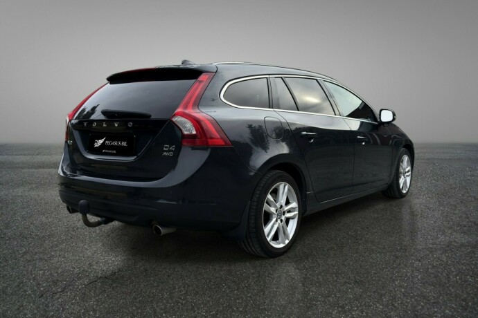 volvo-v60-diesel-2013-big-4