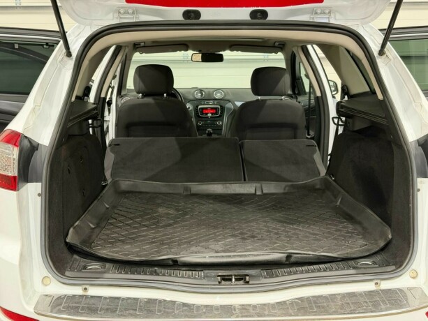 ford-mondeo-diesel-2014-big-14