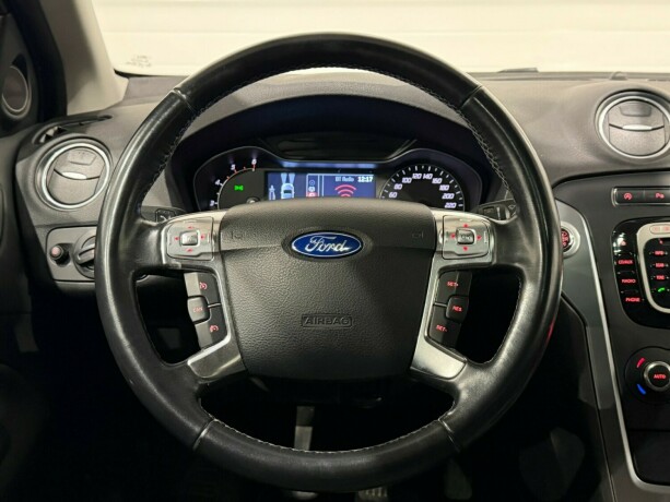 ford-mondeo-diesel-2014-big-16