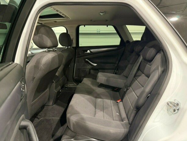 ford-mondeo-diesel-2014-big-11