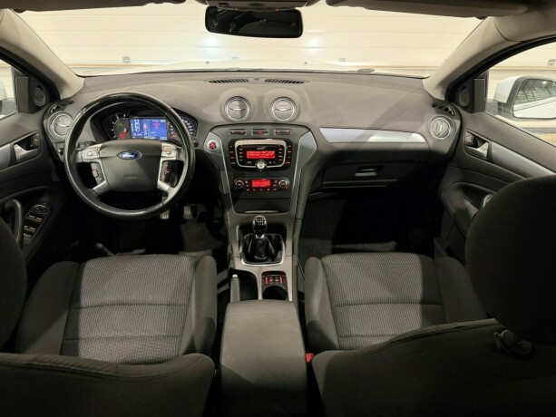 ford-mondeo-diesel-2014-big-15