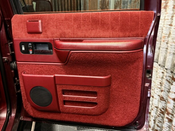 chevrolet-suburban-bensin-1994-big-42