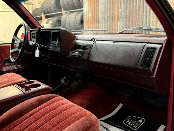 chevrolet-suburban-bensin-1994-big-38