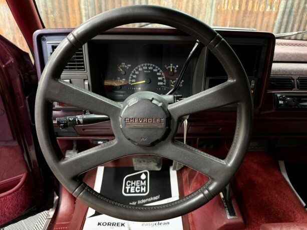 chevrolet-suburban-bensin-1994-big-28