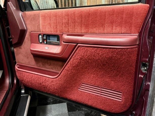 chevrolet-suburban-bensin-1994-big-39