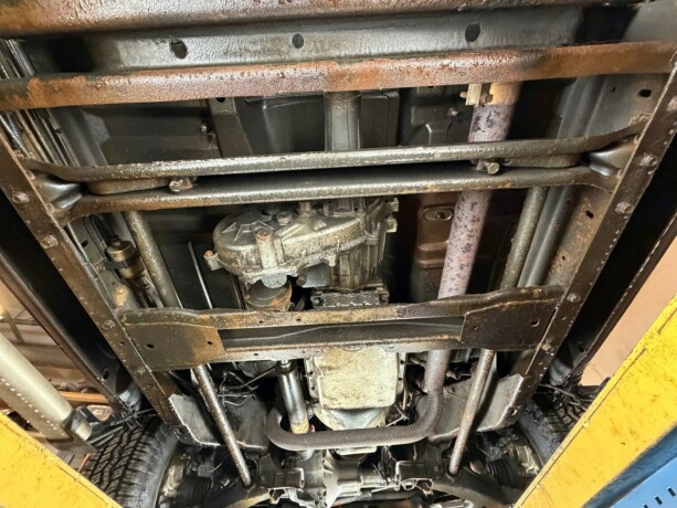 chevrolet-suburban-bensin-1994-big-60