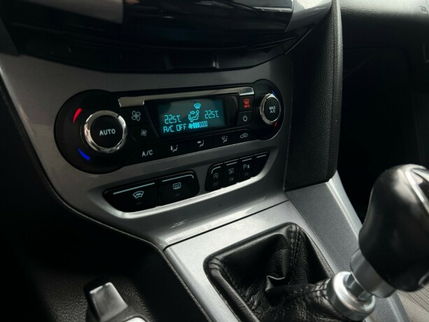 ford-focus-diesel-2011-big-17