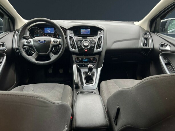 ford-focus-diesel-2011-big-13