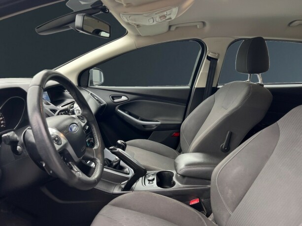 ford-focus-diesel-2011-big-8