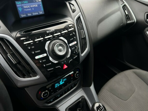 ford-focus-diesel-2011-big-16