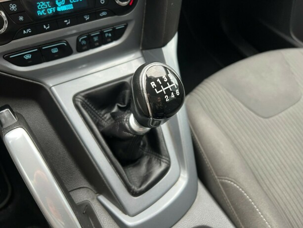 ford-focus-diesel-2011-big-18