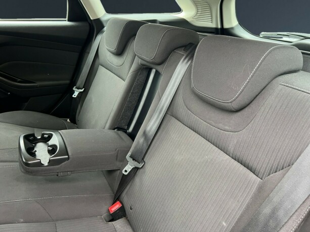 ford-focus-diesel-2011-big-10