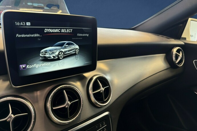 mercedes-benz-cla-bensin-2016-big-16