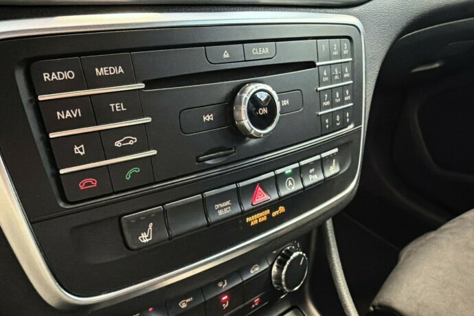 mercedes-benz-cla-bensin-2016-big-17