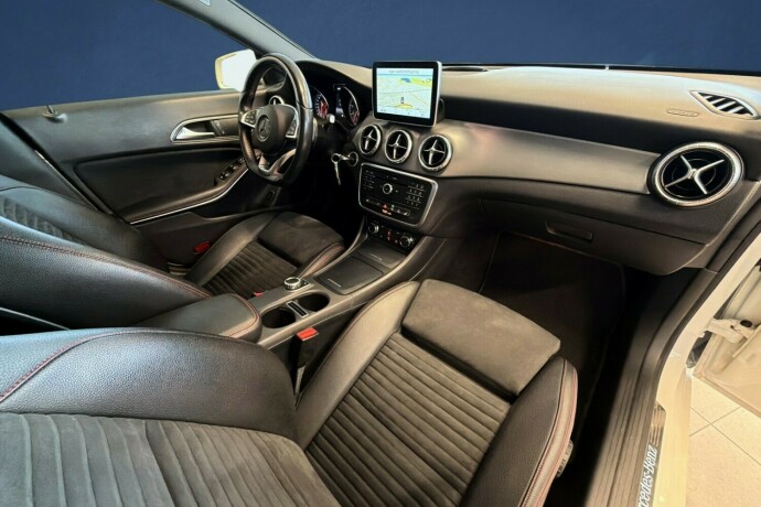 mercedes-benz-cla-bensin-2016-big-10