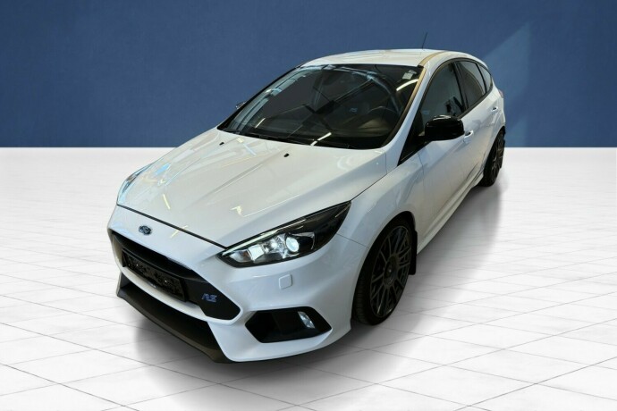 ford-focus-bensin-2017-big-6
