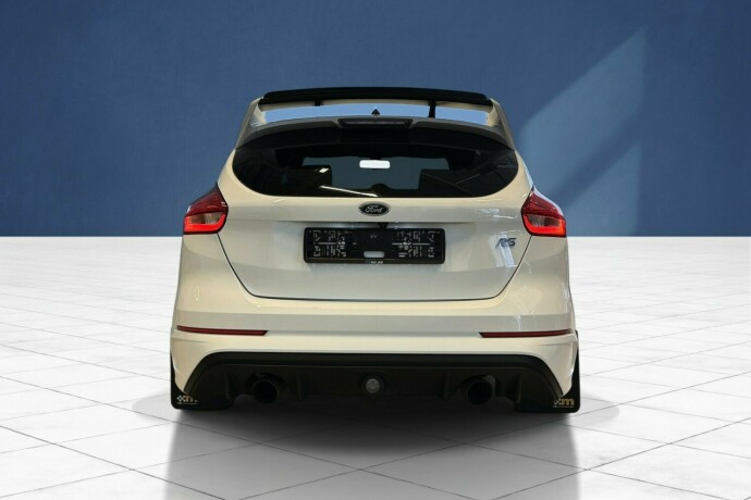 ford-focus-bensin-2017-big-3