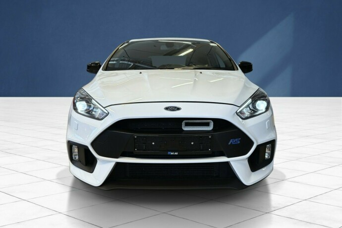 ford-focus-bensin-2017-big-7