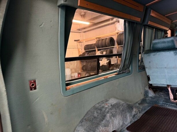 ford-e-350-diesel-1995-big-46