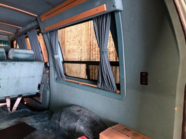 ford-e-350-diesel-1995-big-47