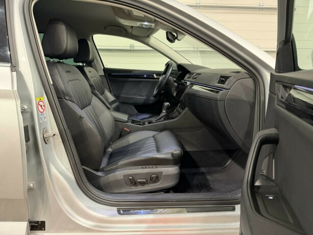 skoda-superb-diesel-2018-big-8