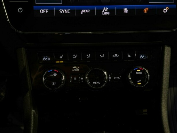 skoda-superb-diesel-2018-big-27