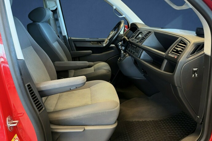 volkswagen-caravelle-diesel-2018-big-12