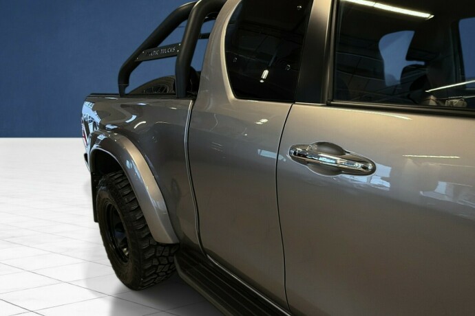 toyota-hilux-diesel-2017-big-10