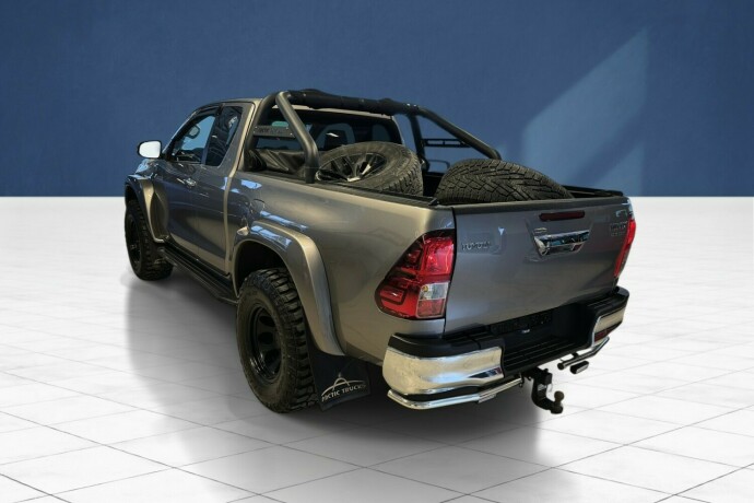 toyota-hilux-diesel-2017-big-5