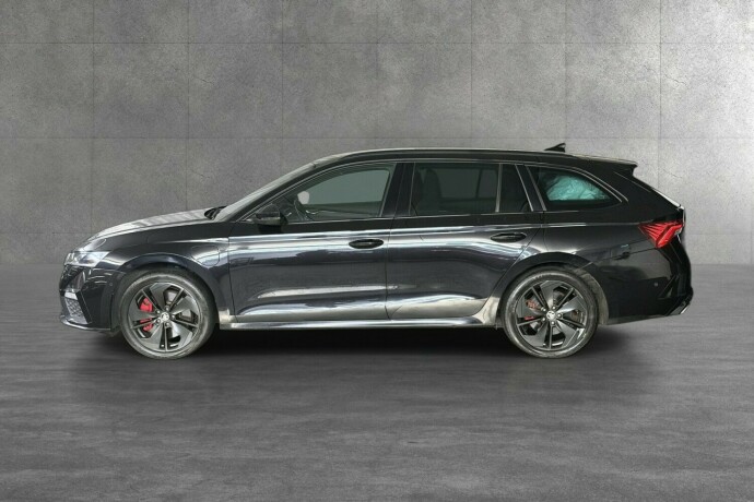 skoda-octavia-rs-elektrisitetbensin-2021-big-2