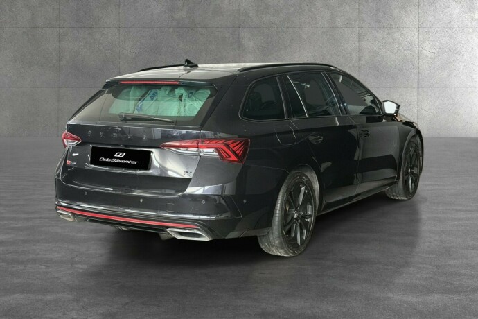 skoda-octavia-rs-elektrisitetbensin-2021-big-5