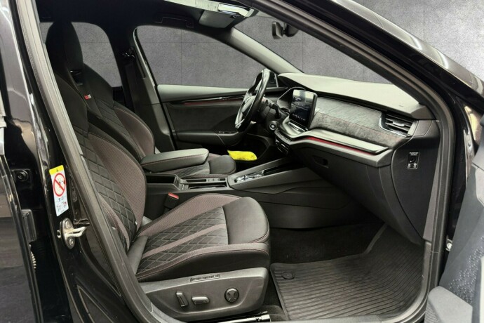 skoda-octavia-rs-elektrisitetbensin-2021-big-25