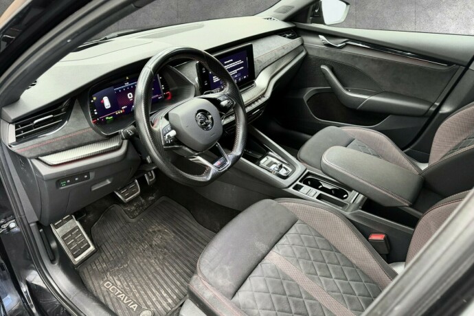 skoda-octavia-rs-elektrisitetbensin-2021-big-10