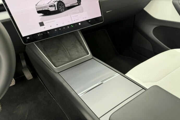 tesla-model-y-elektrisitet-2025-big-16