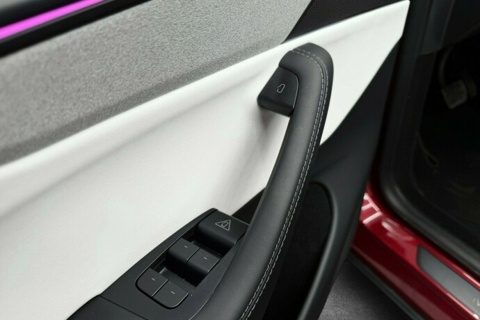 tesla-model-y-elektrisitet-2025-big-13