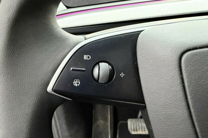 tesla-model-y-elektrisitet-2025-big-18